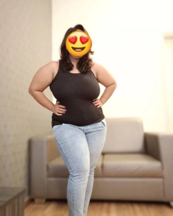 Cute චබි ලස්සන කෙල්ලෙක් එක්ක ෆුල් සර්විස් එකක් ගන්න එන්න ❤️🙈🌝