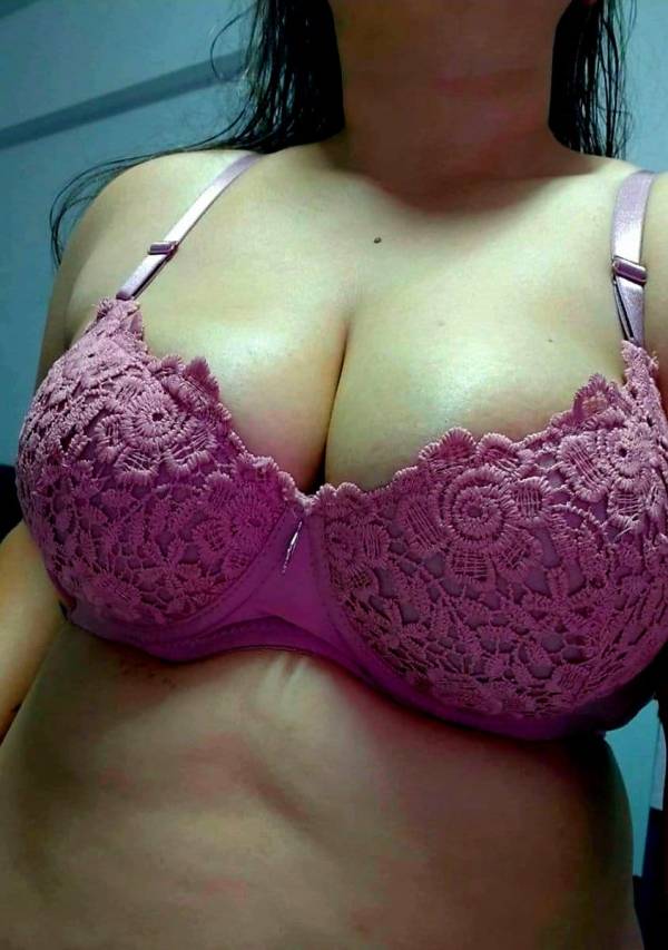 අලුත්ම අලුත් s exy toys, se xy dress එක්ක ඔයා ආස විදියට හොද fun එකක් ගන්න එන්න