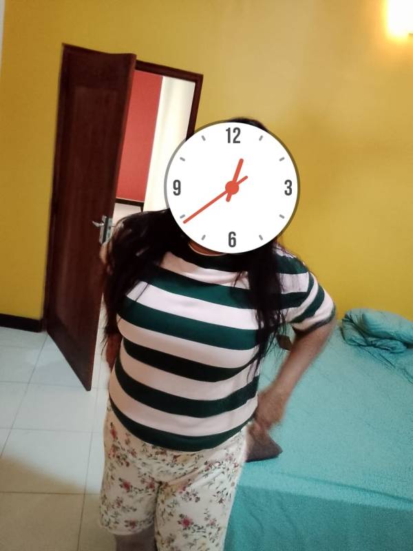 🌸☘️❤️ Unmarried 🎗️Real Photo ලස්සන සුහදශීලි කෙල්ලෙක්ගෙන් පහසවිදින්න කැමතිද? 5000