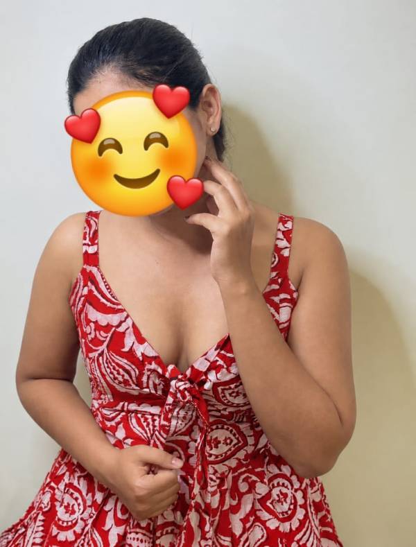 🌸Hi.. Everyone 🌸Name _ Madu🌸Age _ 29years old 🌸This is my real picture 💯 🌸Full service only