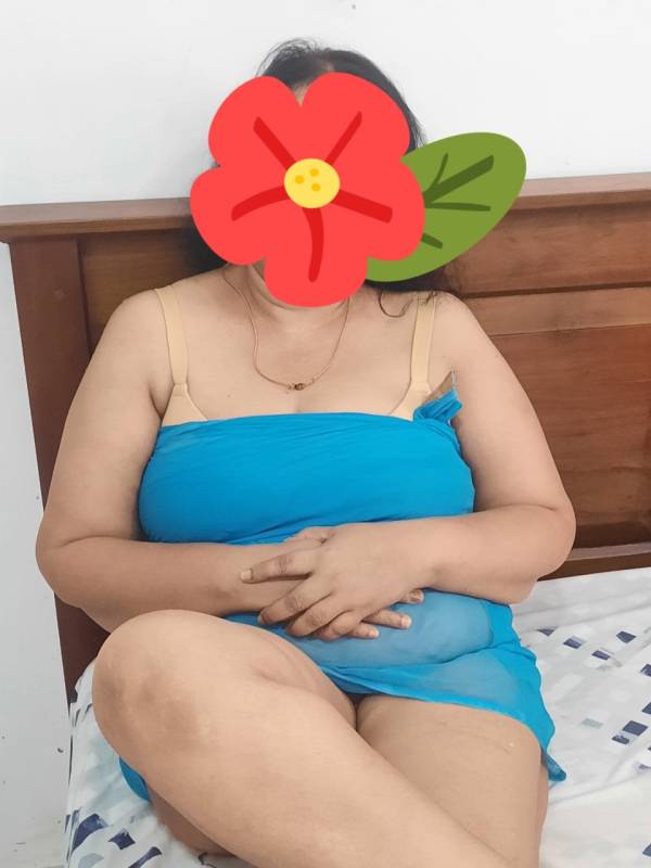 💚🌼🌹..Hot live cam show..🌹💦💚