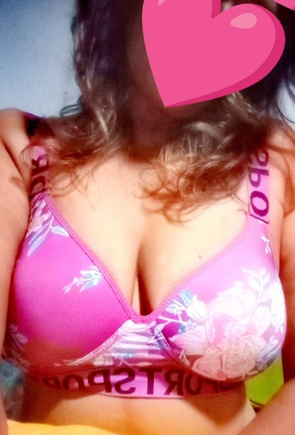 🔖 Hii guys.. 🌹With Face Hot Live Cam Show …. 🔖💛💚💙