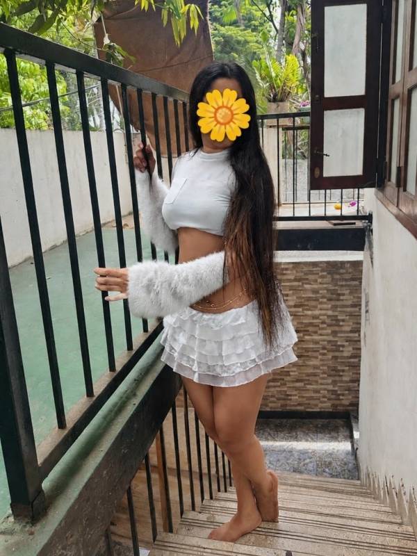 🛑 Young Pretty hot Girl in WELLAWATTHA, DEHIWALA 💯Real photo📍வெள்ளவத்த, தெஹிவளை My Private Place 🔸Am Hiru 🔸24 years old (unmarried girl) 🌹Full service 6000/-🙀 📲 0773703809 ▫️️ Dehiwala, Mount Laivinia