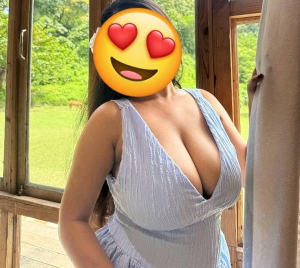 HOT YOUNG BIG BOOBS GIRL -7000 💯REAL PICTURES